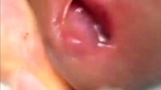 Asian Amateur Bareback: Cumming Hard