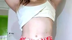 Close up MILF masturbation