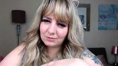 Amateur Blonde BBW Dildoing