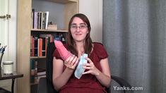 Hot amateur blonde pregnant toying her pussy solo