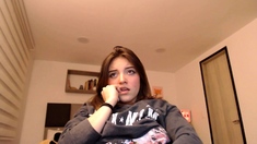 Amateur Close Up Squirting Masturbation